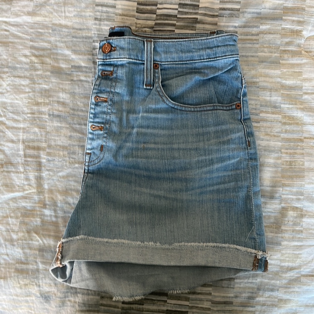 NWT J.Crew Rolled Cuff Denim Short Sz 32
